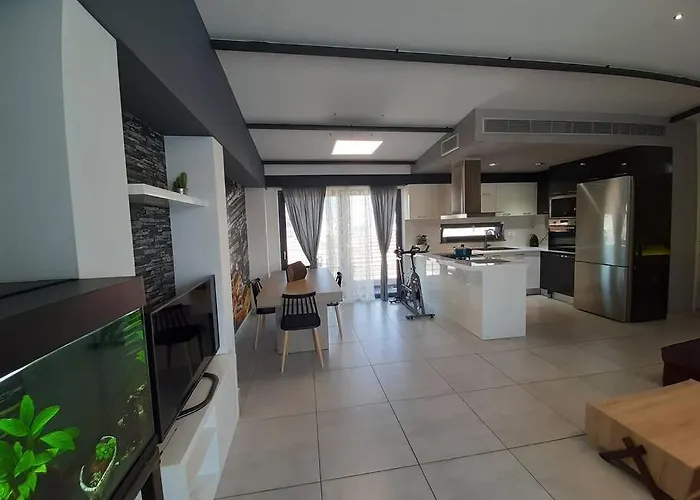 Yianna's Modern In Chania *