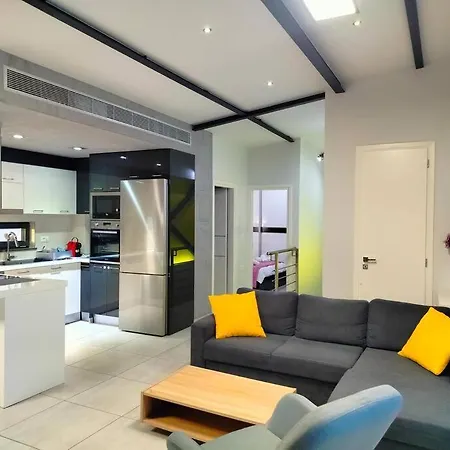 Yianna's Modern In Chania Χανιά